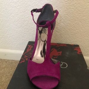 Carlos by Carlos Santana magenta suede pumps
